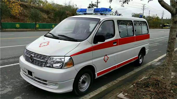 波密县丰田海狮救护车